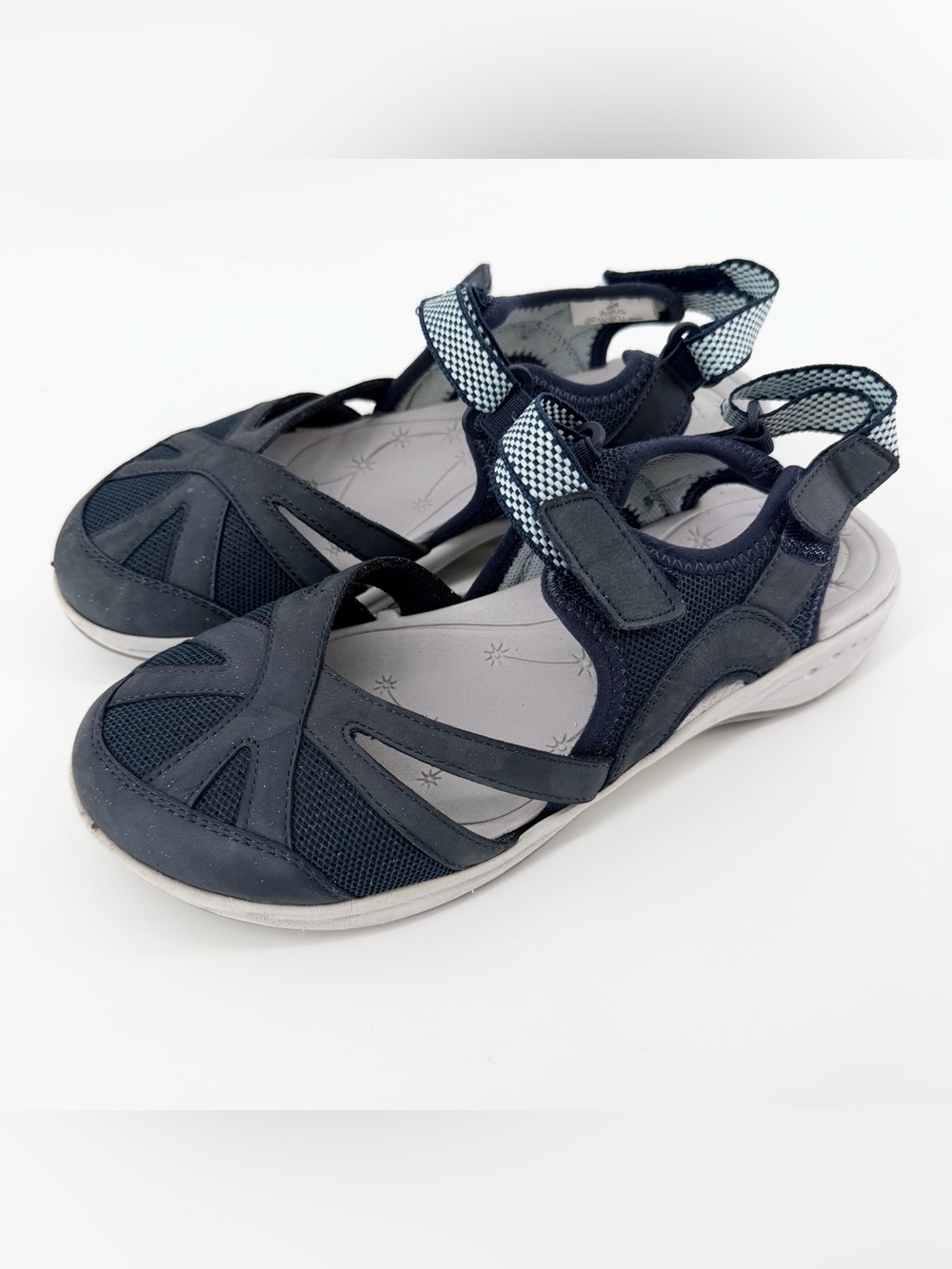 Easy Spirit Esplash Size 6.5 M Women Black Closed Toe Hiking Sandals Explore24